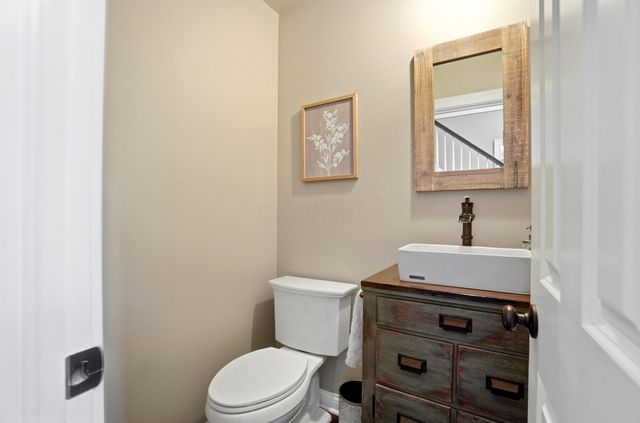 6848 McDevitt Court, Dublin, OH 43017