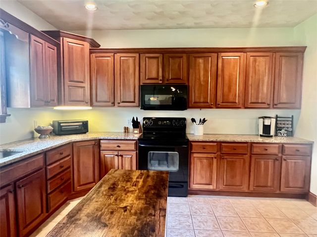 4638 LEDGEWOOD Court, Harborcreek, PA 16511