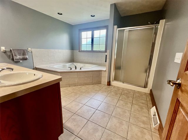 4638 LEDGEWOOD Court, Harborcreek, PA 16511