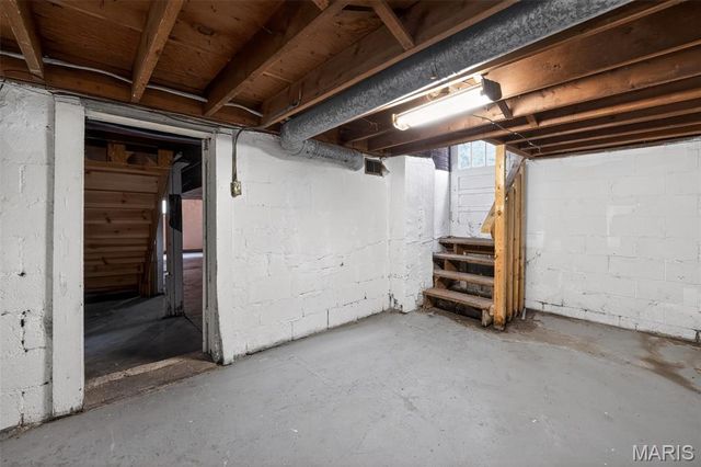 9450 Baltimore Avenue, St Louis, MO 63114