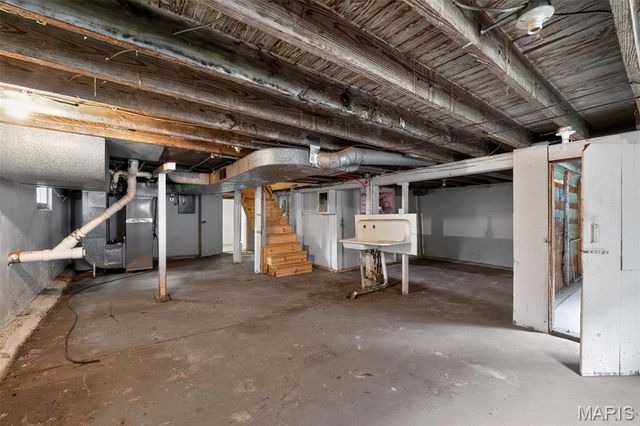 9450 Baltimore Avenue, St Louis, MO 63114
