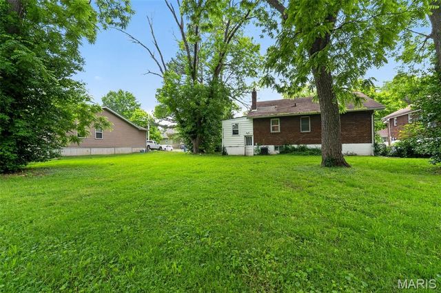 9450 Baltimore Avenue, St Louis, MO 63114
