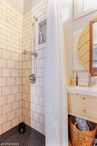 4837 W Irving Park Road 2, Chicago, IL 60641