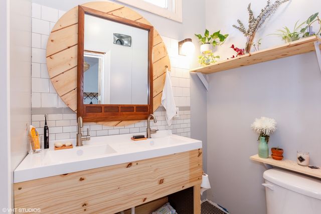 4837 W Irving Park Road 2, Chicago, IL 60641