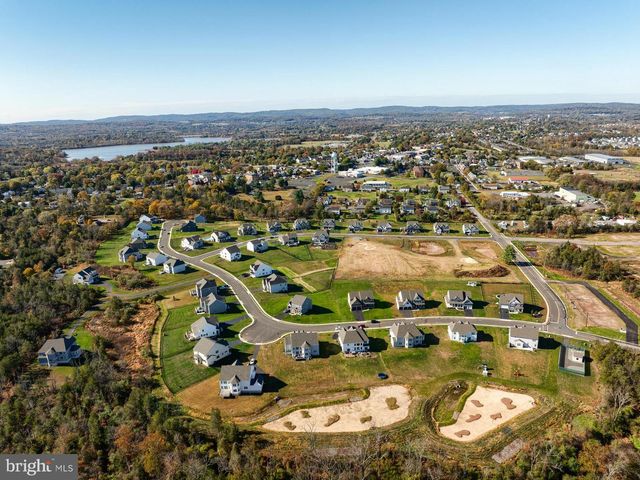 1023 GLASCO DR, Pennsburg, PA 18073