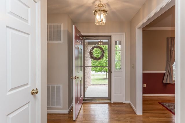 5 HIDDEN VALLEY CT, Fishersville, VA 22939