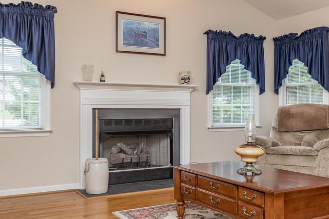 5 HIDDEN VALLEY CT, Fishersville, VA 22939