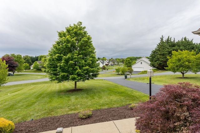 5 HIDDEN VALLEY CT, Fishersville, VA 22939