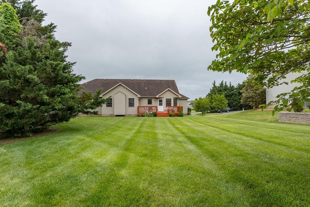 5 HIDDEN VALLEY CT, Fishersville, VA 22939