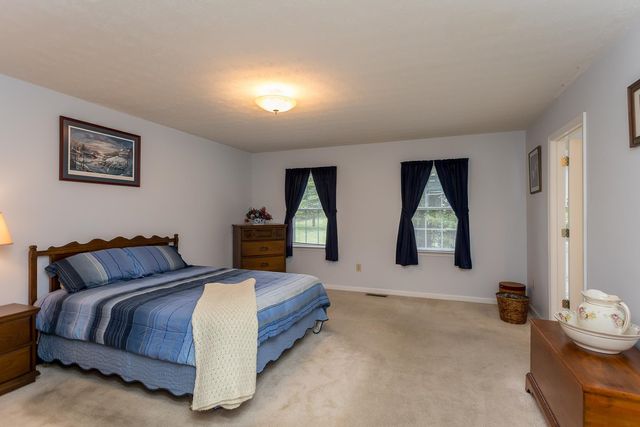 5 HIDDEN VALLEY CT, Fishersville, VA 22939