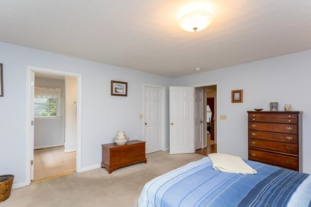 5 HIDDEN VALLEY CT, Fishersville, VA 22939