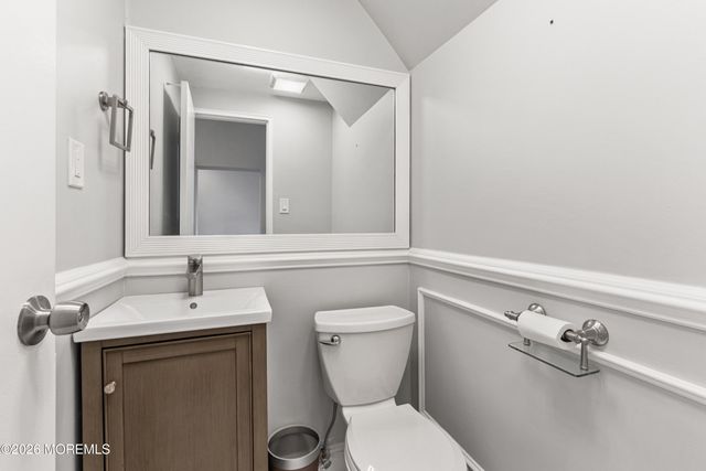 12 Village Green Way, Hazlet, NJ 07730