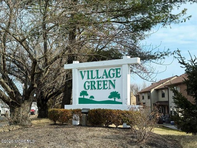 12 Village Green Way, Hazlet, NJ 07730