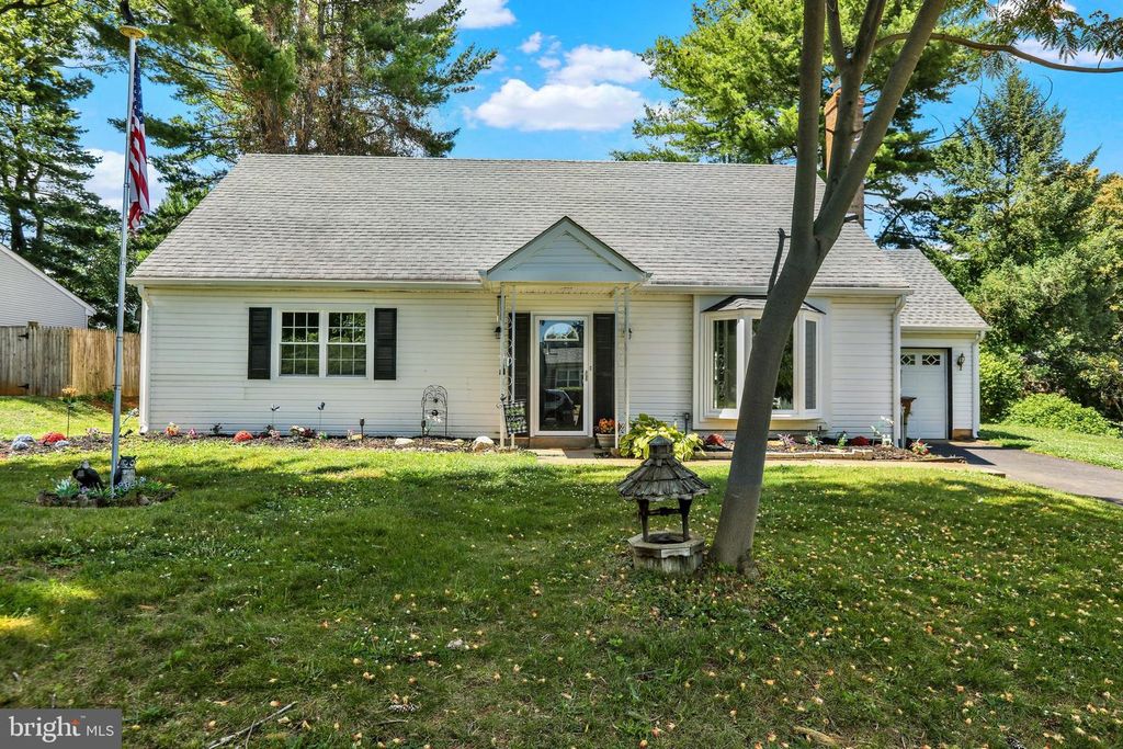 3032 GILBERT DR, Bensalem, PA 19020