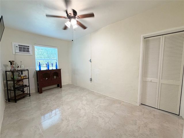 2711 Adams St, Hollywood, FL 33020