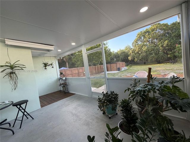 2711 Adams St, Hollywood, FL 33020