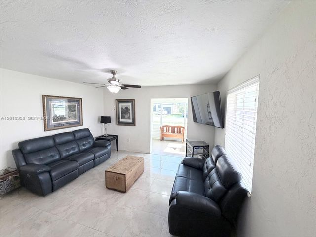 2711 Adams St, Hollywood, FL 33020