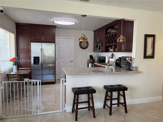 2711 Adams St, Hollywood, FL 33020