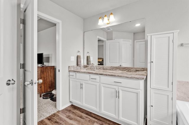 117 Dove Landing Court, Navasota, TX 77868
