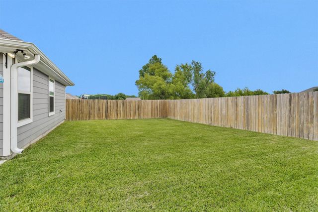 117 Dove Landing Court, Navasota, TX 77868