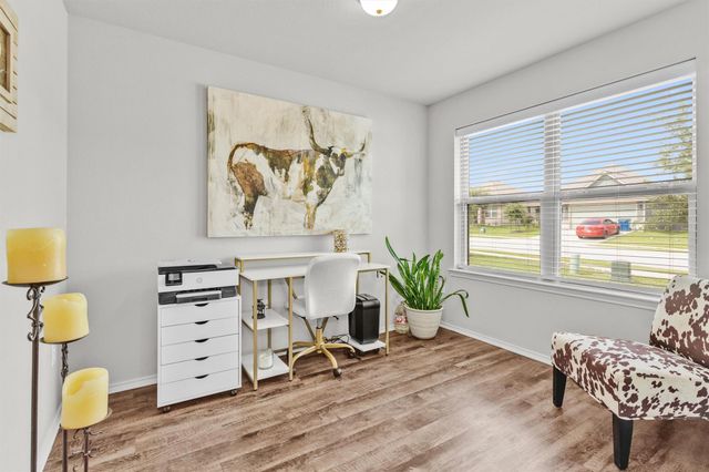 117 Dove Landing Court, Navasota, TX 77868