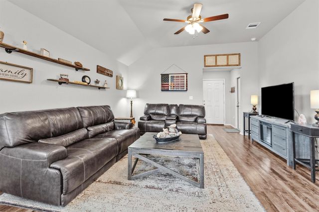 117 Dove Landing Court, Navasota, TX 77868