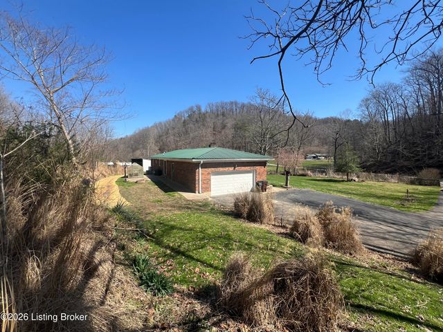 150 Downs Ln, Shepherdsville, KY 40165