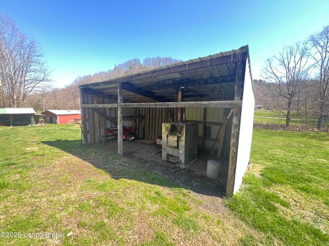 150 Downs Ln, Shepherdsville, KY 40165