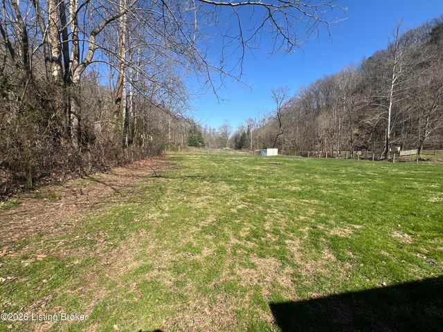150 Downs Ln, Shepherdsville, KY 40165