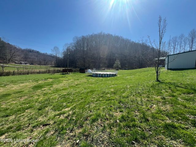 150 Downs Ln, Shepherdsville, KY 40165