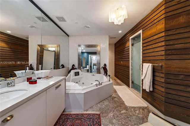 16051 Collins Ave 403, Sunny Isles Beach, FL 33160