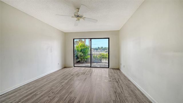 2491 CRISPIN COURT G3, Sarasota, FL 34235