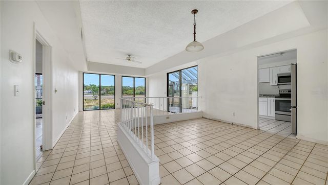 2491 CRISPIN COURT G3, Sarasota, FL 34235