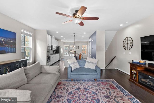 43401 CHARITABLE ST, Ashburn, VA 20148