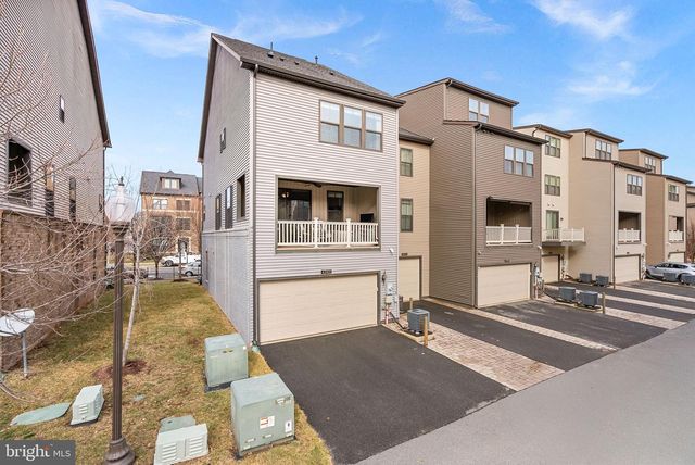 43401 CHARITABLE ST, Ashburn, VA 20148