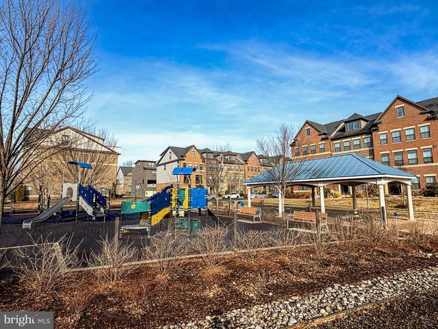 43401 CHARITABLE ST, Ashburn, VA 20148