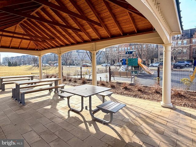 43401 CHARITABLE ST, Ashburn, VA 20148