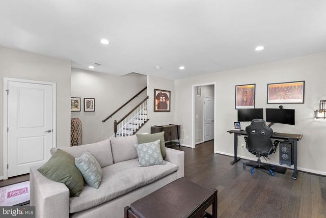 43401 CHARITABLE ST, Ashburn, VA 20148