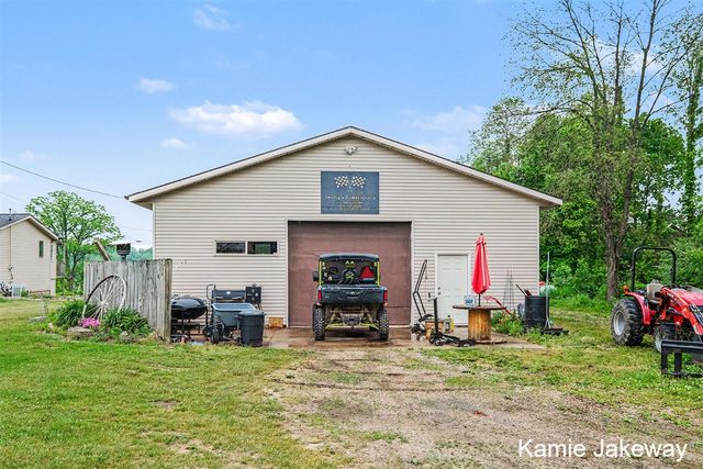 8395 Mcarthur Avenue, Belding, MI 48809