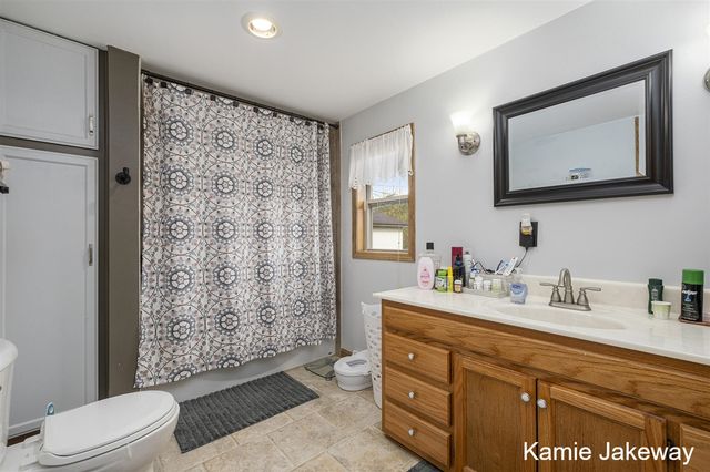 8395 Mcarthur Avenue, Belding, MI 48809