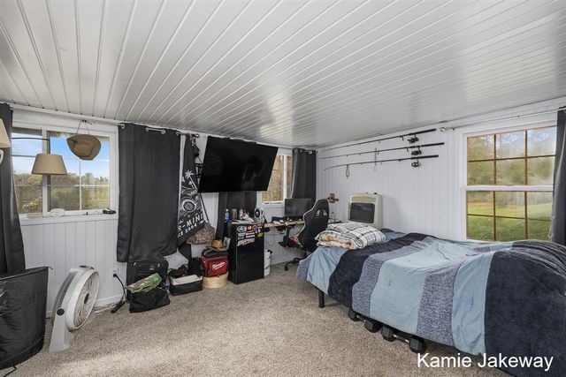 8395 Mcarthur Avenue, Belding, MI 48809