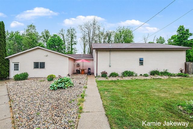 8395 Mcarthur Avenue, Belding, MI 48809