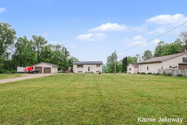 8395 Mcarthur Avenue, Belding, MI 48809