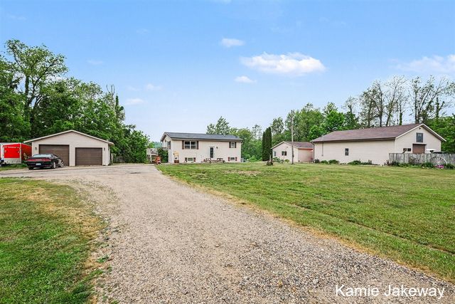 8395 Mcarthur Avenue, Belding, MI 48809