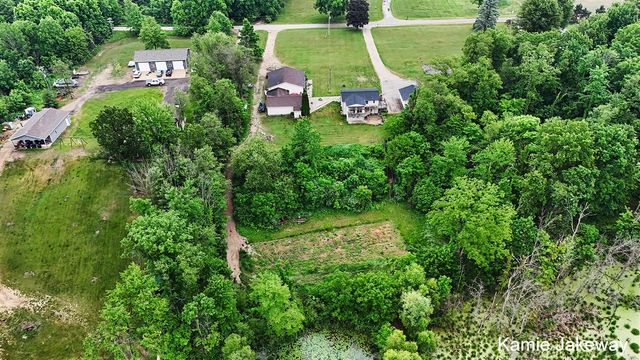 8395 Mcarthur Avenue, Belding, MI 48809