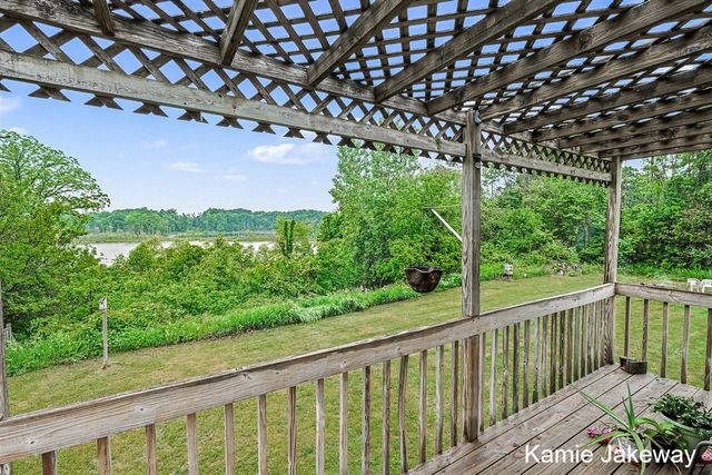 8395 Mcarthur Avenue, Belding, MI 48809
