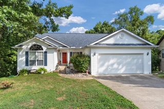 37 La Costa Drive, Holiday Island, AR 72631