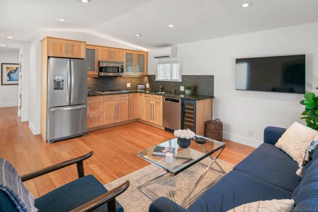 123 Jasper St 20, Encinitas, CA 92024