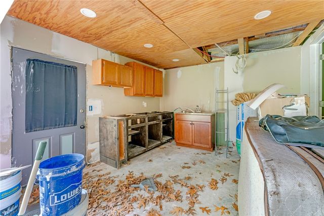 16148 Peach Circle, Fayetteville, AR 72704
