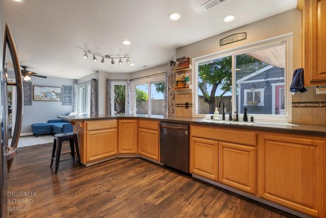 5100 Castlemaine Dr, Salida, CA 95368
